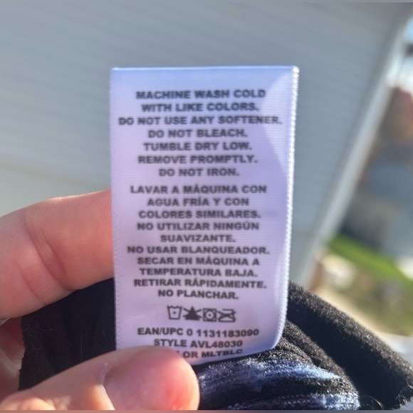 Avia Blue Moisture Wicking Athletic Top Size L EUC!​​​​ - Picture 7 of 7